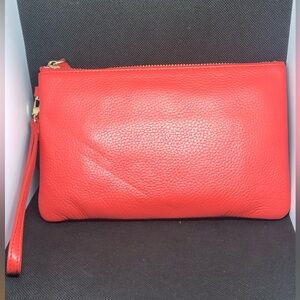 HButler Mighty Purse Coral Leather Charging Wristlet